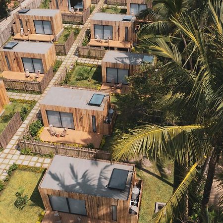 Lalagalu - Beachfront Ecocabins Diani Beach Eksteriør billede